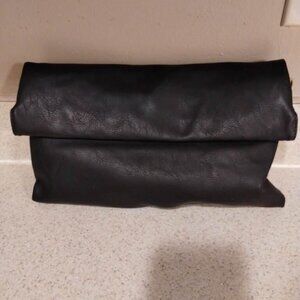 NWT BLACK YOKI BAG